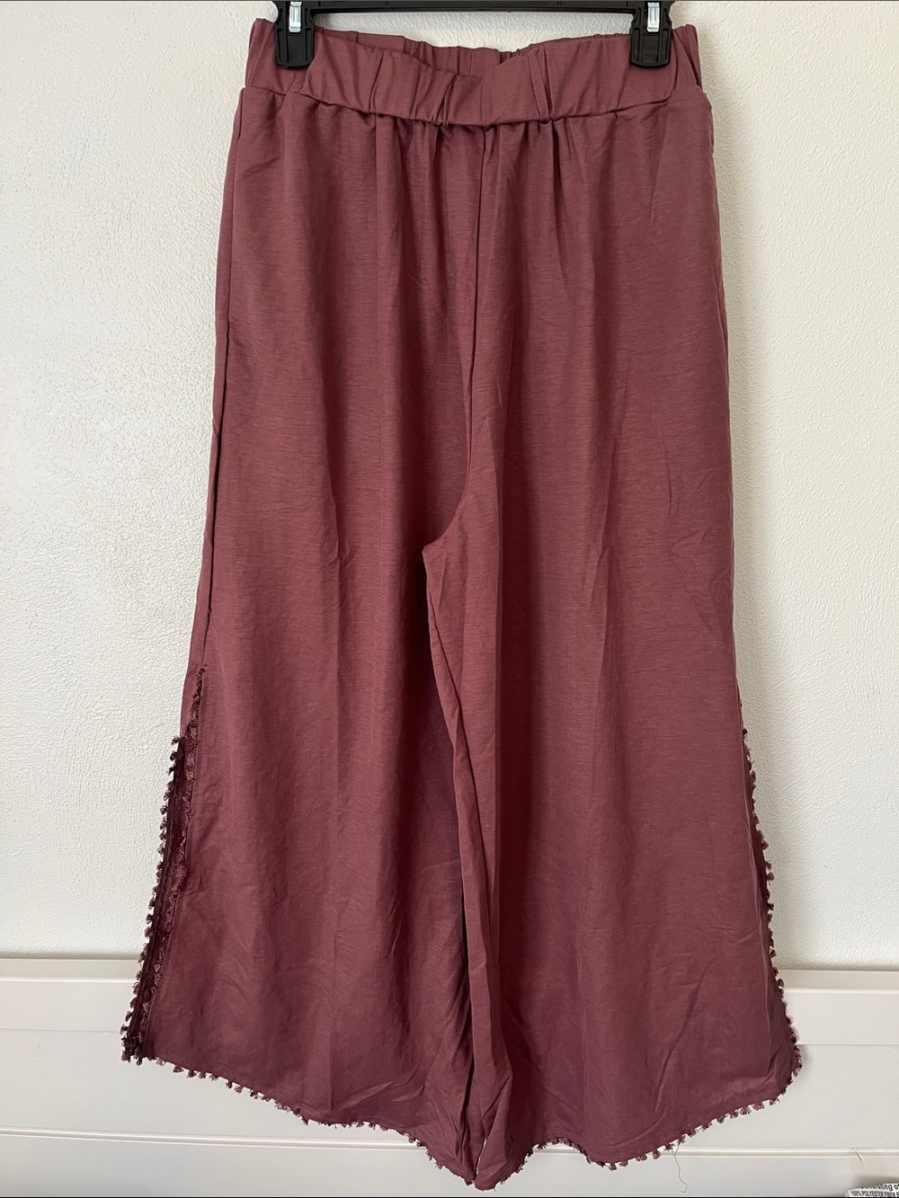 NWT Easel Faded Plum Mini Tassel Pant Size Medium - Picture 4 of 7